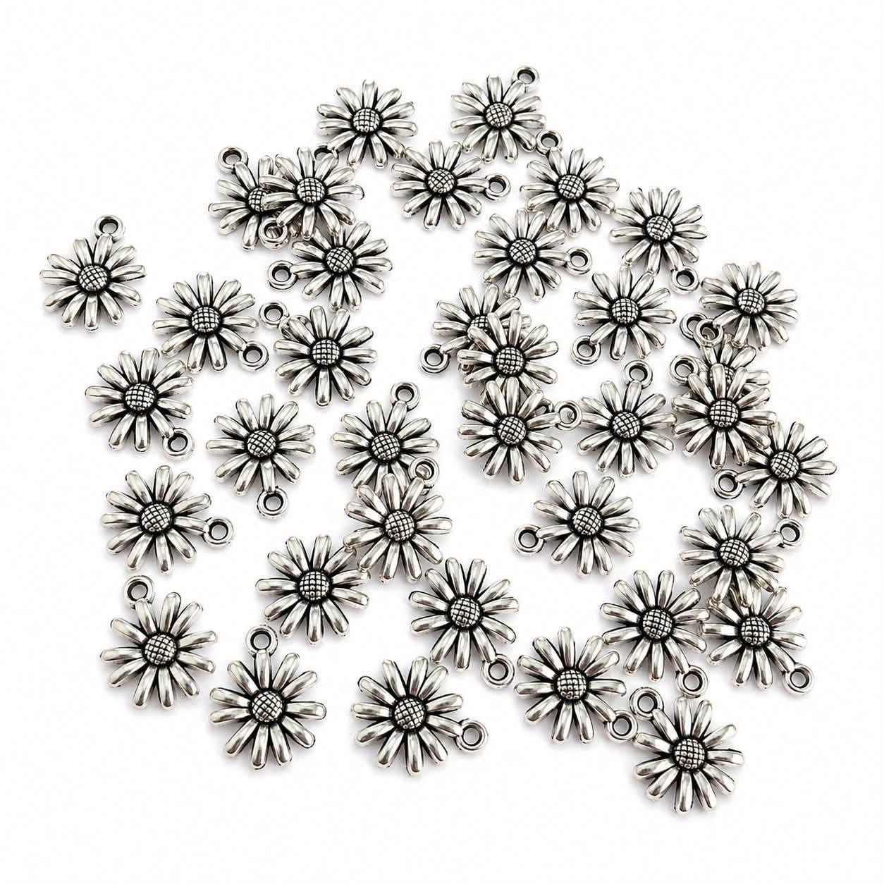 Daisy Charm - Size 15mm