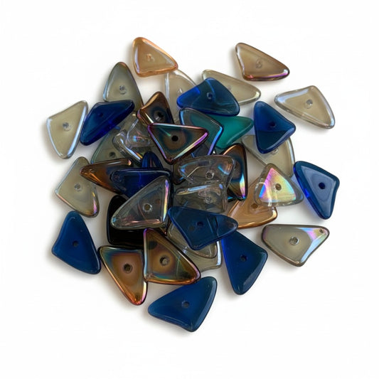 Triangle Glass Beads - 30 Pack