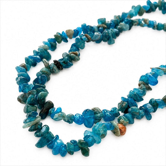 Strand of Natural Apatite Gemstone Chip Beads - size 3-5mm