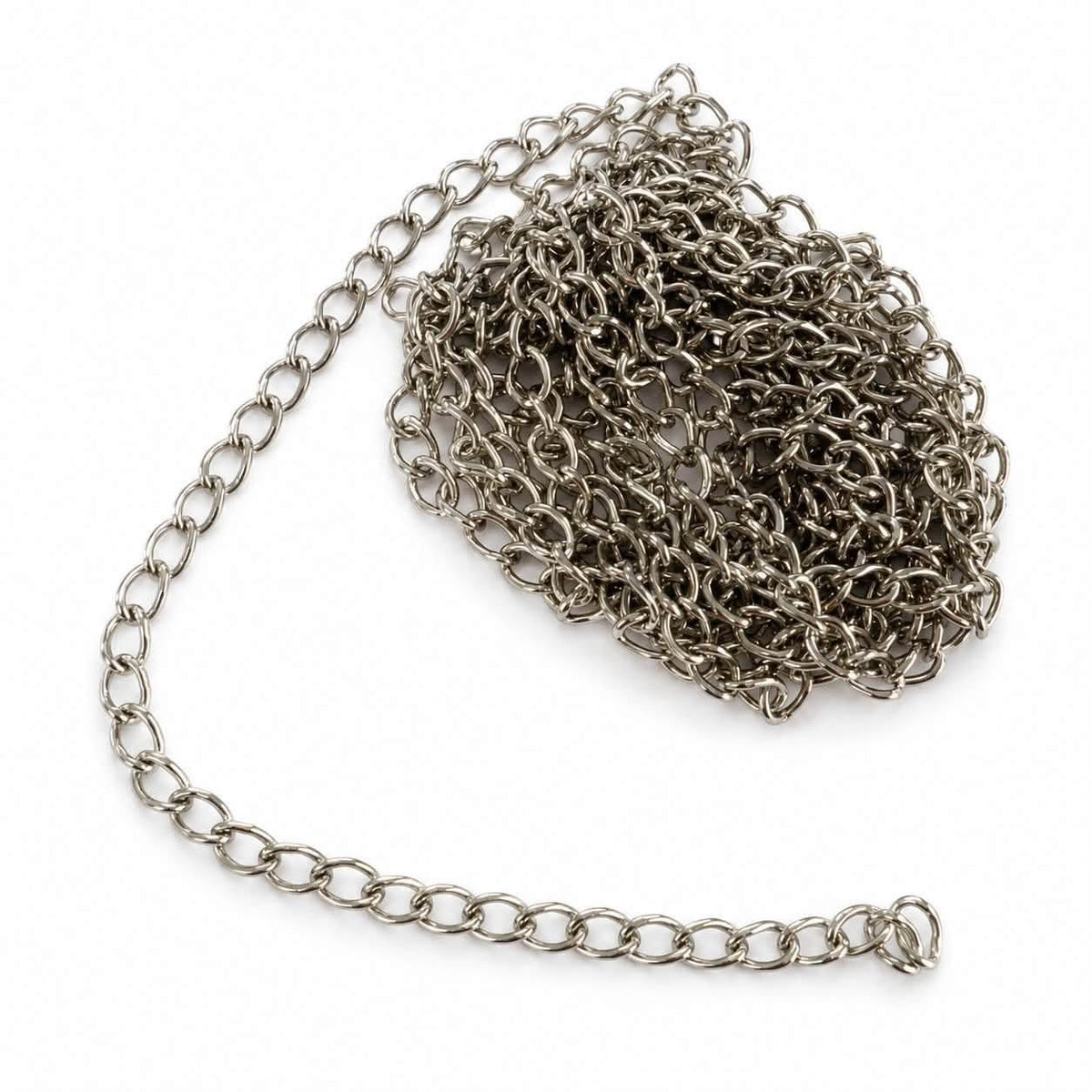 2 metres of silver tone chain. Links 7x5mm