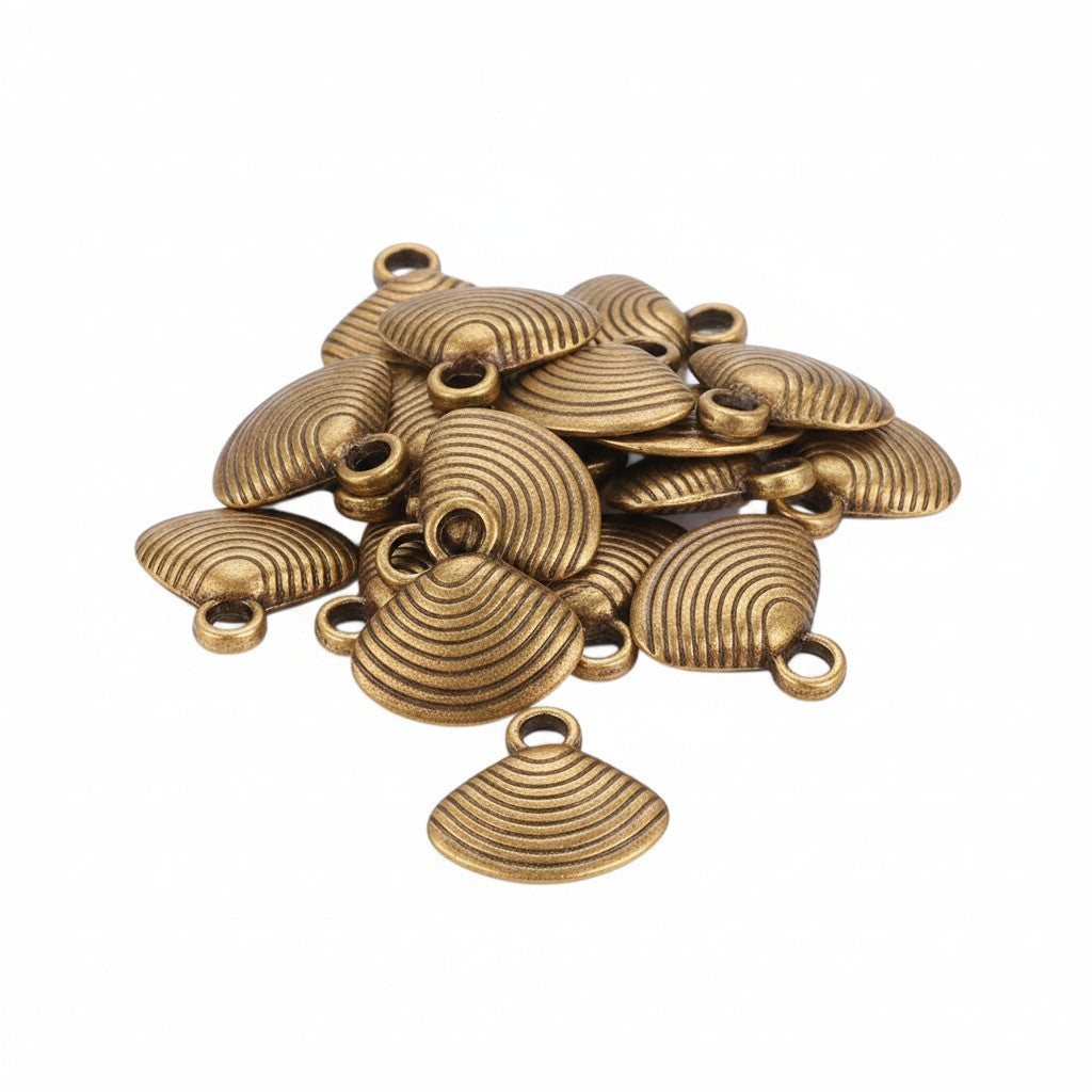 Seashell Charm - Pack of 10